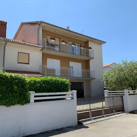 Apartment Bilic Pula Extérieur photo