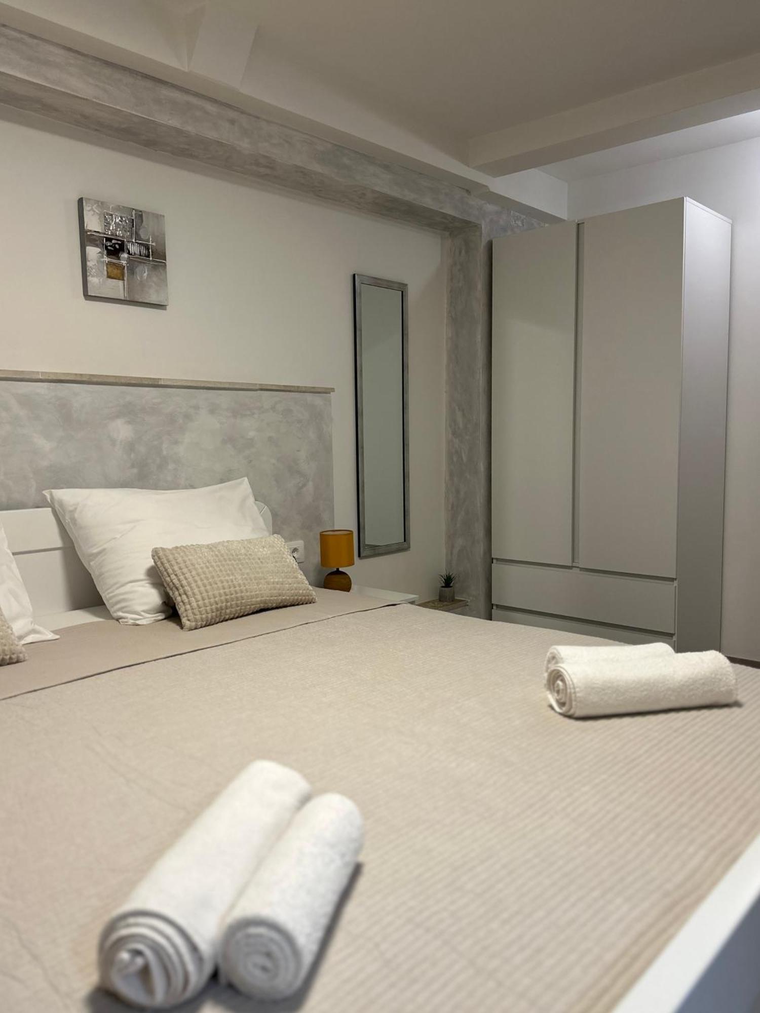 Apartment Bilic Pula Extérieur photo